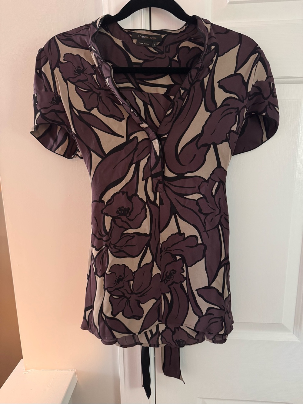 BCBGMAXAZRIA Purple Floral 100% Silk Top